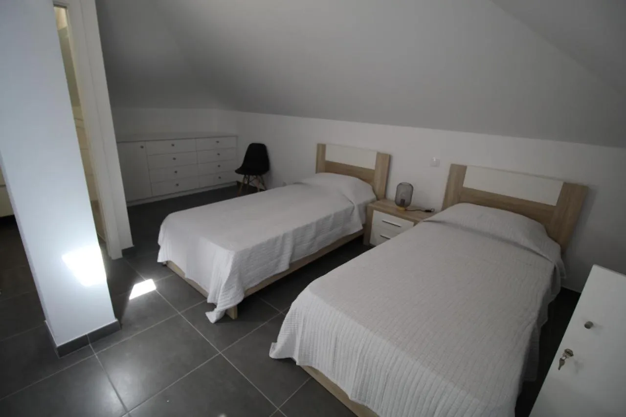 T1 Alvor Centre Paddy'S II Apartment